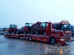 Heusdens volumecombinatie vrachtwagen en aanhangwagen
